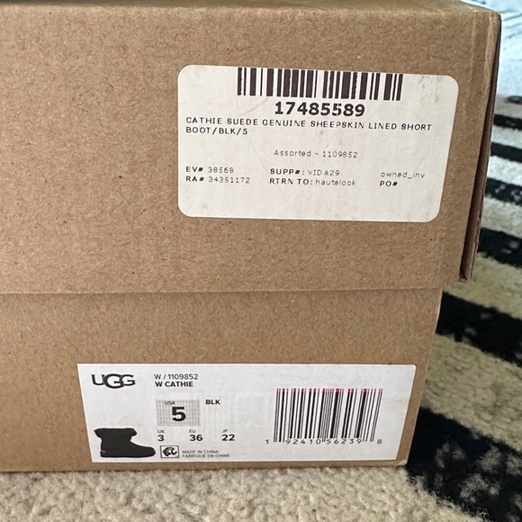 UGG Cathie Suede Genuine Sheepskin Lined Short Boots / SZ5 - Picture 3 of 13